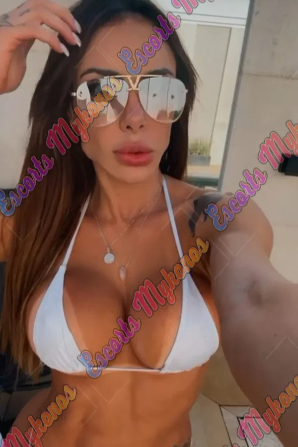 luna-starr-porn-star-in-mykonos-summer-2026-21